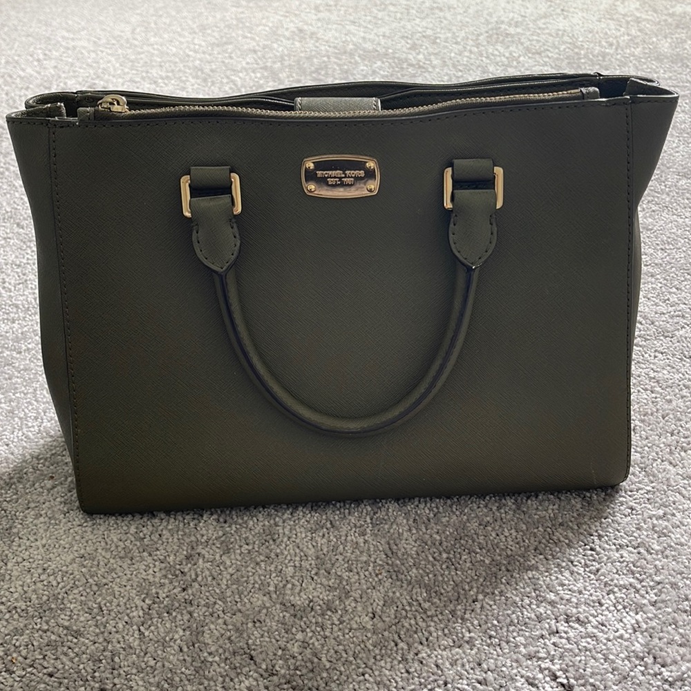 Michael Kors purse
